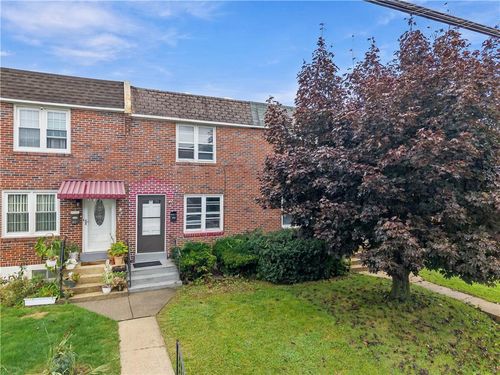 810 S 10th St, Allentown, PA, 18103-3104 | Card Image