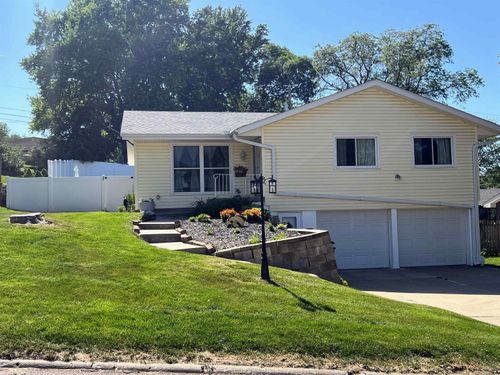 2203 Allan St, Sioux City, IA, 51103 | Card Image