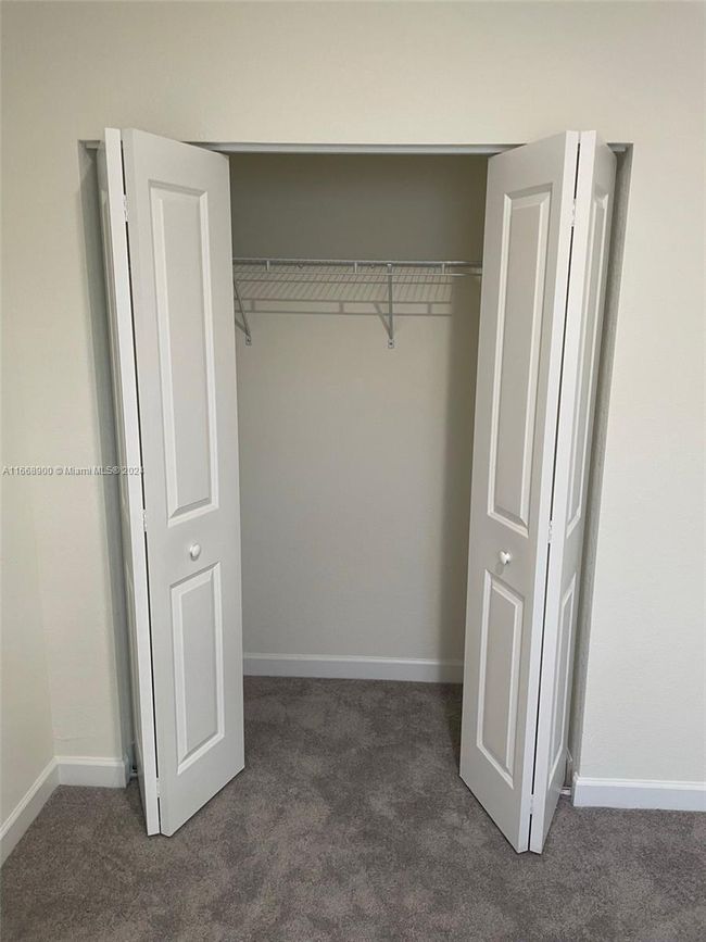 3415 W 112 Th Ter, Townhouse with 3 bedrooms, 3 bathrooms and null parking in Hialeah FL | Image 11