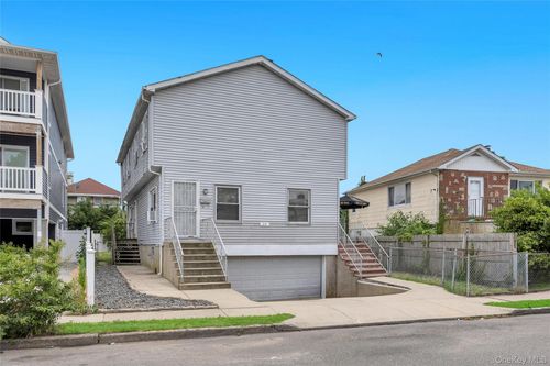 20 E Pine St, Long Beach, NY, 11561-2115 | Card Image