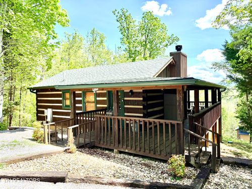 1715 Bear View Rd, Sevierville, TN, 37876 | Card Image