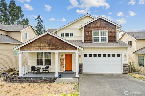 1207 10th Ave, Milton, WA, 98354-8886 | Card Image