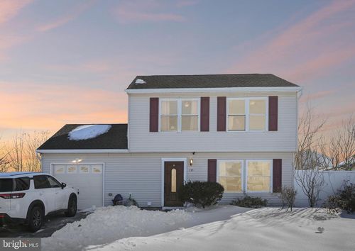 135 Windward Dr, Barnegat, NJ, 08005-1642 | Card Image