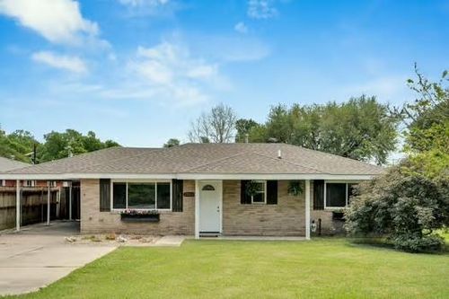 17015 Old Spanish Trl, Des Allemands, LA, 70030-4215 | Card Image