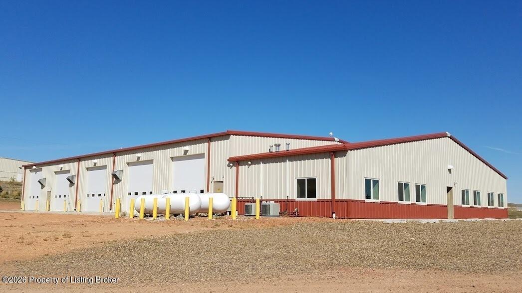 Commercial Lease in Watford City