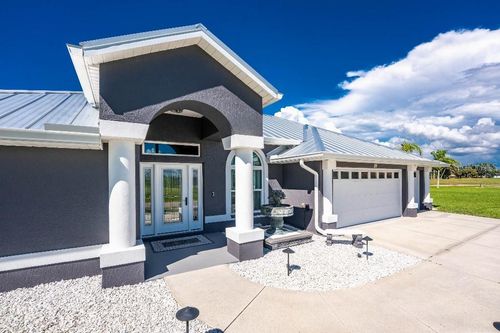 20 Bunker Ter, Rotonda West, FL, 33947-2137 | Card Image