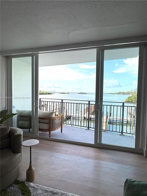 3f-770 Ne 69th St, Miami, FL, 33138-5757 | Card Image