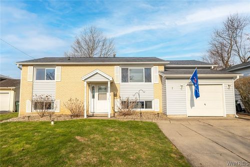 106 Olanta St, Depew, NY, 14043-2553 | Card Image