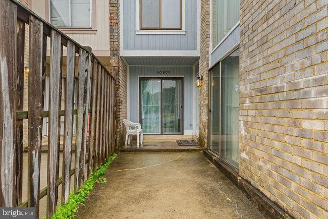 10805 Violet Ct, Townhouse with 3 bedrooms, 2 bathrooms and null parking in MANASSAS VA | Image 30