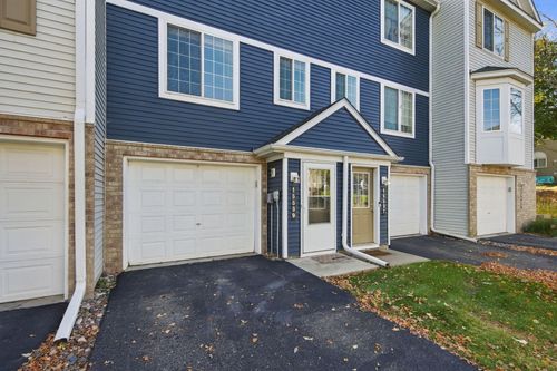 94-15539 Float Lane, Apple Valley, MN, 55124 | Card Image