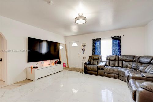 13645 Nw 3rd Ave, North Miami, FL, 33168-4047 | Card Image