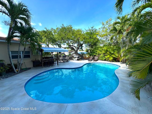 52 Riverview Ln, House other with 5 bedrooms, 3 bathrooms and null parking in Cocoa Beach FL | Image 9
