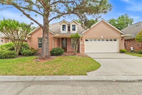 15218 Scenic Forest Dr, Conroe, TX, 77384-3802 | Card Image