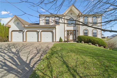 451 Peregrine Dr, North Huntingdon, PA, 15642-3058 | Card Image