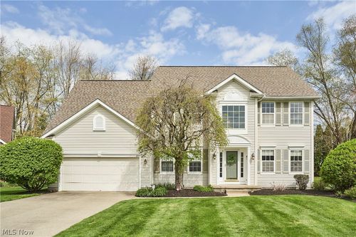 2971 Grandview Dr, Fairlawn, OH, 44333-9106 | Card Image