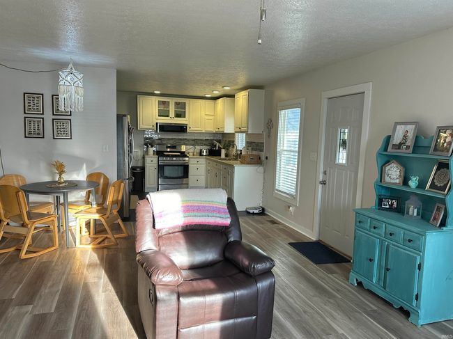 209 E Summit St, House other with 2 bedrooms, 1 bathrooms and null parking in Delphi IN | Image 4