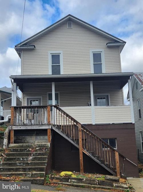 apt-b-122 Spring St, KEYSER, WV, 26726-3114 | Card Image