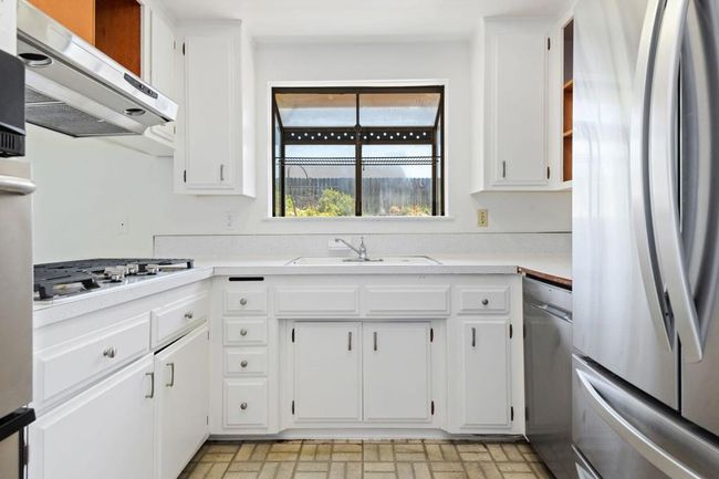 7-web-or-mls-07 - Kitchen | Image 7