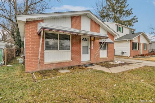 15130 Beech Daly Rd, Taylor, MI, 48180-5041 | Card Image