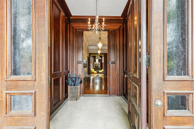 10 Brown St, House other with 5 bedrooms, 8 bathrooms and 8 parking in Providence RI | Image 5