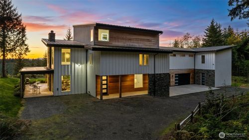 3531 364th Ave Se, Fall City, WA, 98024-9422 | Card Image