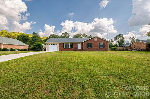 114 Cottonwood Dr, Mount Holly, NC, 28120-9103 | Card Image