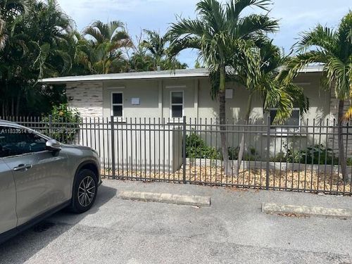 w-816 Ne 17th Way, Fort Lauderdale, FL, 33304-4471 | Card Image