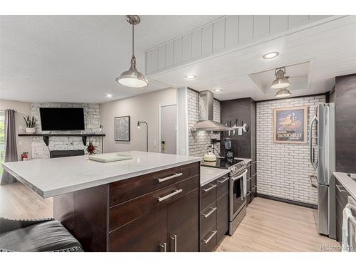 10-208-8335 Fairmount Dr, Denver, CO, 80247-1130 | Card Image