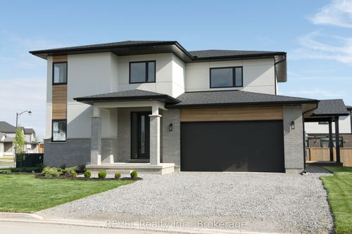 1 Elvira Way, Thorold, ON, L2V0M7 | Card Image