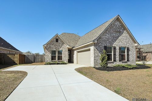 41177 Coastline Ave, Gonzales, LA, 70737-8638 | Card Image