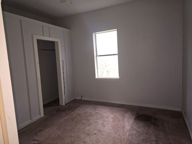 1005 S Sycamore St, Home with 3 bedrooms, 2 bathrooms and 1 parking in Crockett TX | Image 7