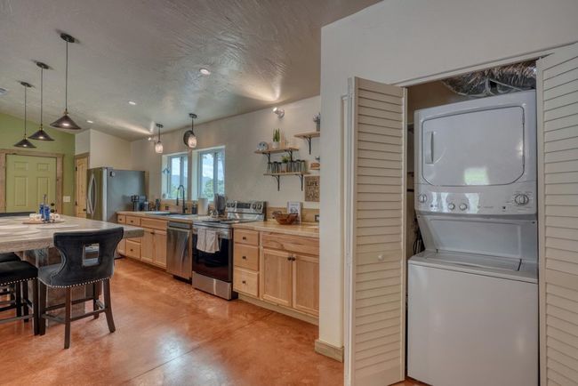1529 Cedar View Ln, Home with 1 bedrooms, 2 bathrooms and 2 parking in Hiawassee GA | Image 22