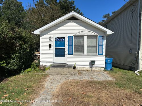 143 8th St, Hazlet Township, NJ, 07734-3004 | Card Image