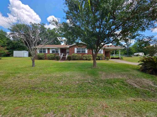 402 E Park Ln, Cantonment, FL, 32533-1262 | Card Image