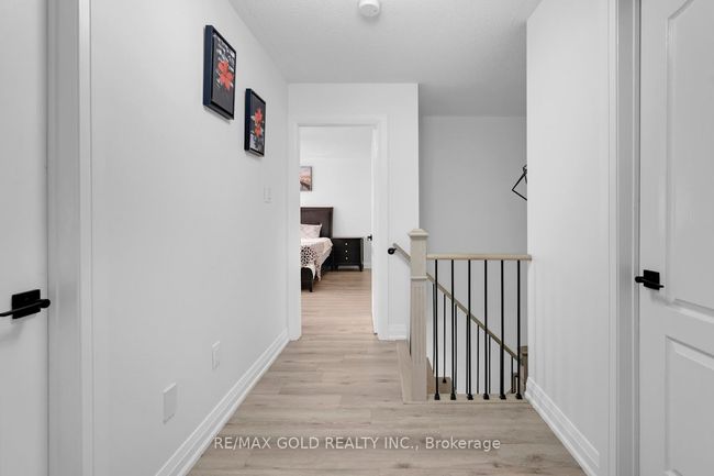 66 Thunderbird Trail, House attached with 5 bedrooms, 4 bathrooms and 2 parking in Brampton ON | Image 16