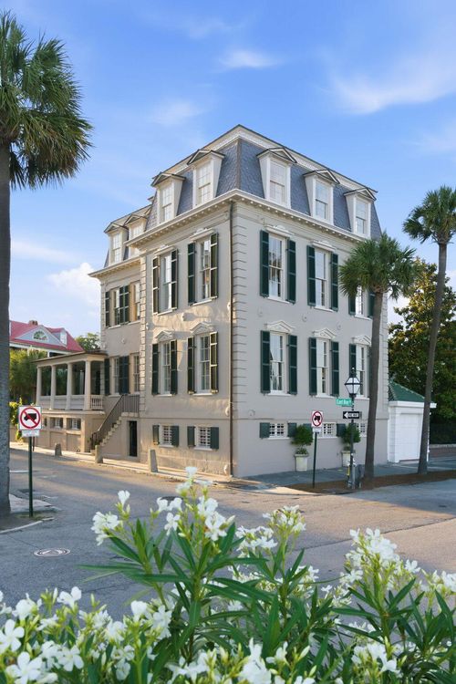 2 Water St, Charleston, SC, 29401-2710 | Card Image