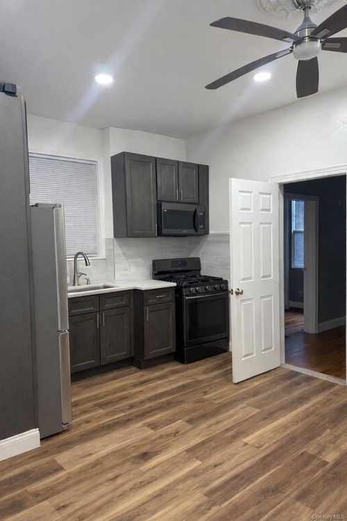 apt-1st-2162 Pitkin Ave, Brooklyn, NY, 11207-3539 | Card Image