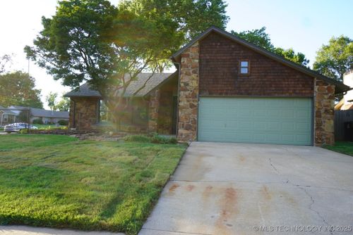 1312 W Birmingham St, Broken Arrow, OK, 74011-3035 | Card Image