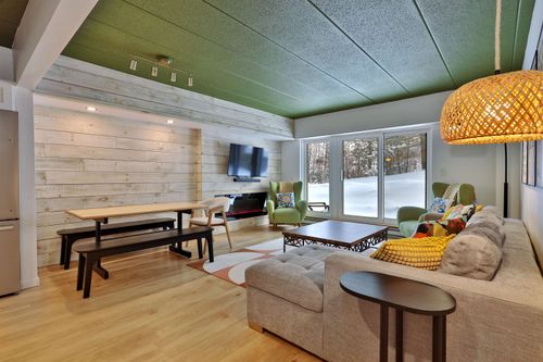 1a4-135 E Mountain Rd, Killington, VT, 05751-9615 | Card Image