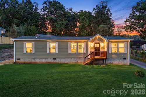 162 Phillips Valley Rd, Mars Hill, NC, 28754-6117 | Card Image