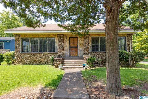 1100 16th Street Ensley, Birmingham, AL, 35218-1327 | Card Image