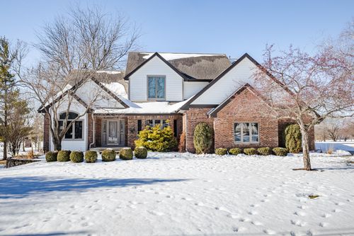 1420 Country Club Ln, Watertown, WI, 53098-4345 | Card Image