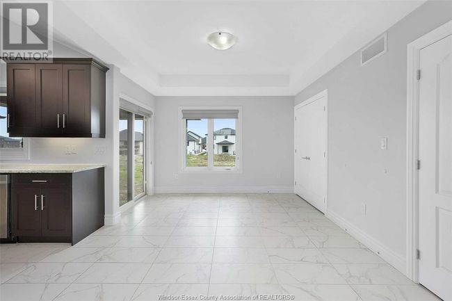 23 Noble Crt, House other with 5 bedrooms, 3 bathrooms and null parking in Amherstburg ON | Image 13