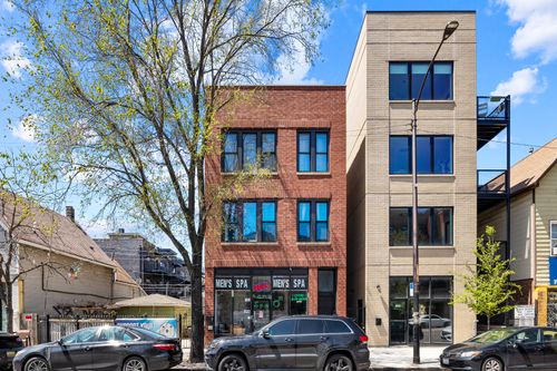 1r-2242 N Western Ave, Chicago, IL, 60647-3143 | Card Image
