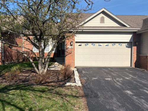 754 River Place Dr, Bourbonnais, IL, 60914-1833 | Card Image
