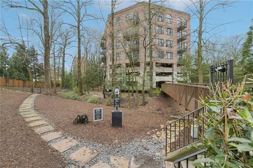 506-3235 Roswell Rd Ne, Atlanta, GA, 30305-1884 | Card Image