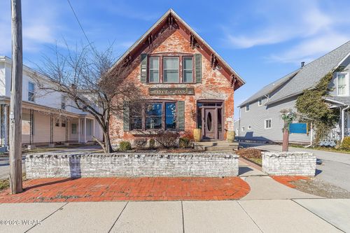 212 W Front St, Findlay, OH, 45840-3410 | Card Image
