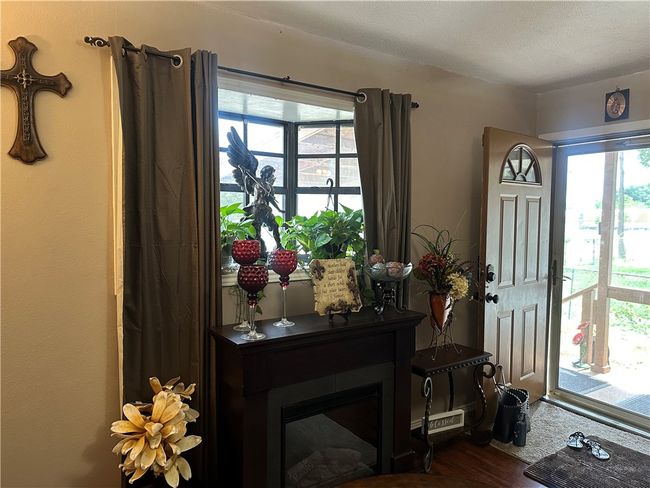1411 Consuelo St, House other with 3 bedrooms, 1 bathrooms and 2 parking in Alice TX | Image 8