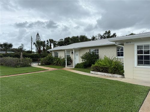 2015 15th Ln, Vero Beach, FL, 32960-3249 | Card Image