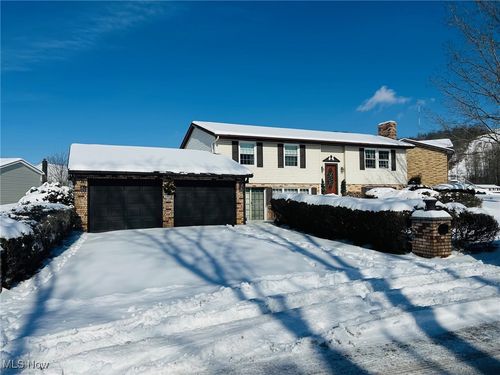 64682 Beth Dr., Bellaire, OH, 43906 | Card Image